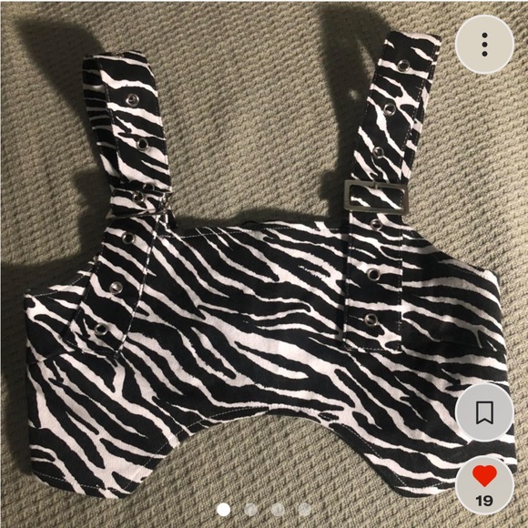 Carmar Zebra Buckle Crop-top - Picture 4 of 4
